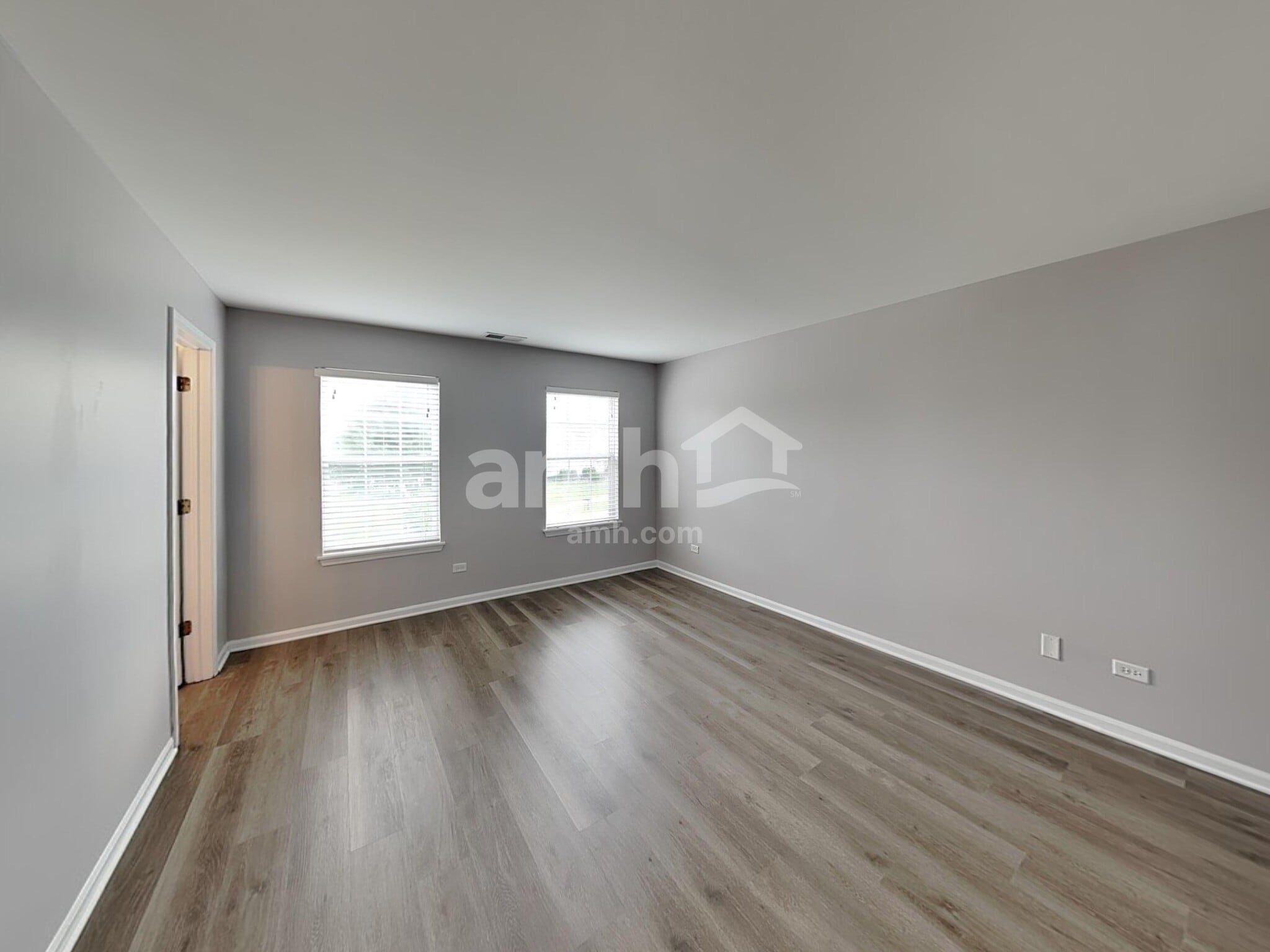Building Photo - 621 Red Barn Trl