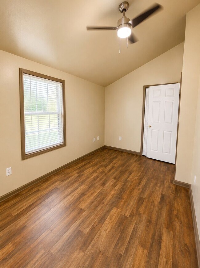 Building Photo - 5867 Althea Ave
