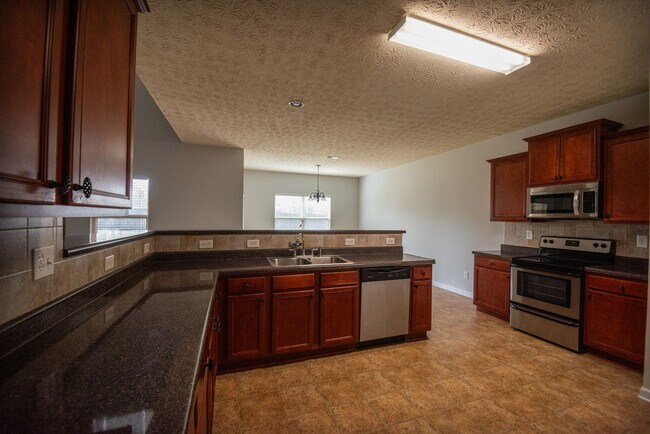 Building Photo - Fantastic Home Available for Rent Today!