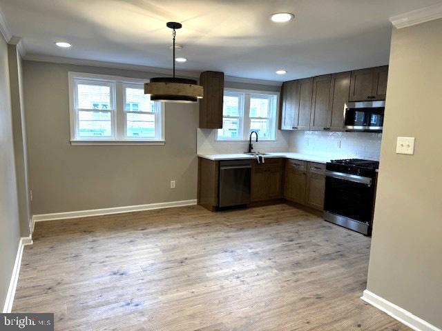 Building Photo - 251 Bannockburn Ave