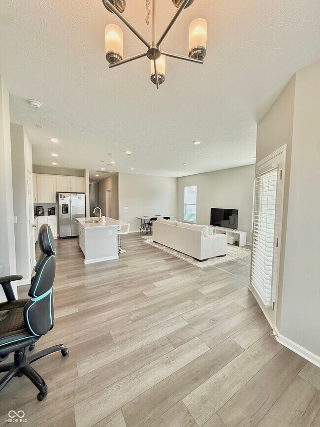 Building Photo - 6608 Ferguson Dr