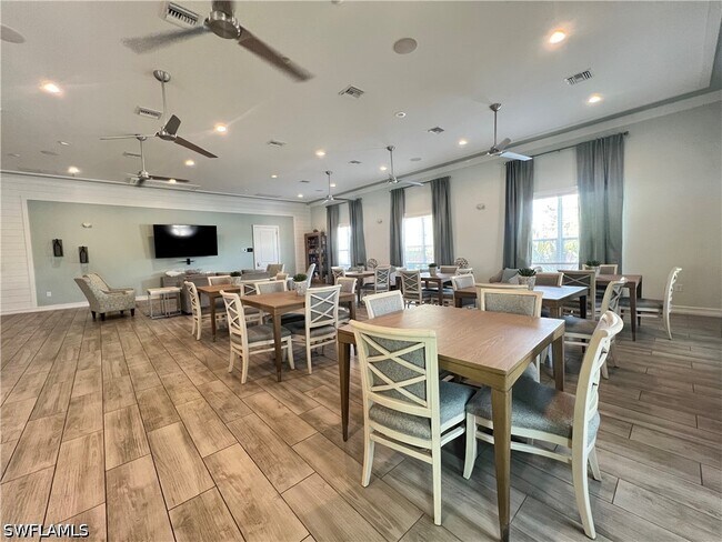 Building Photo - 28442 Captiva Shell Lp