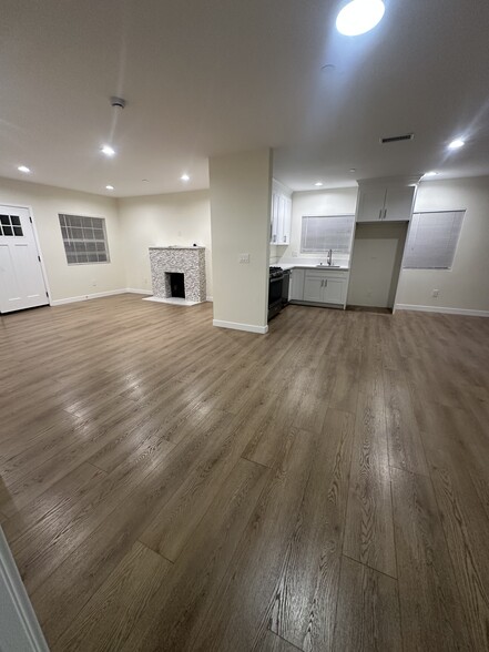 Building Photo - 314 S 8th St