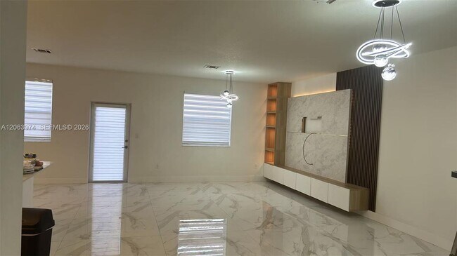 Building Photo - 16144 SW 148th Pl