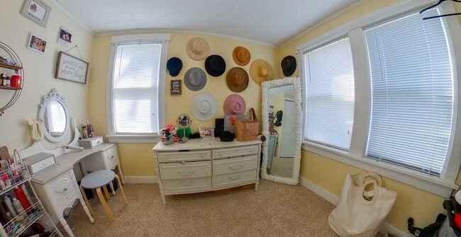 Building Photo - 3D Tour Available - Stand Alone House + Attached Garage + Pet Friendly! Available April 22nd!