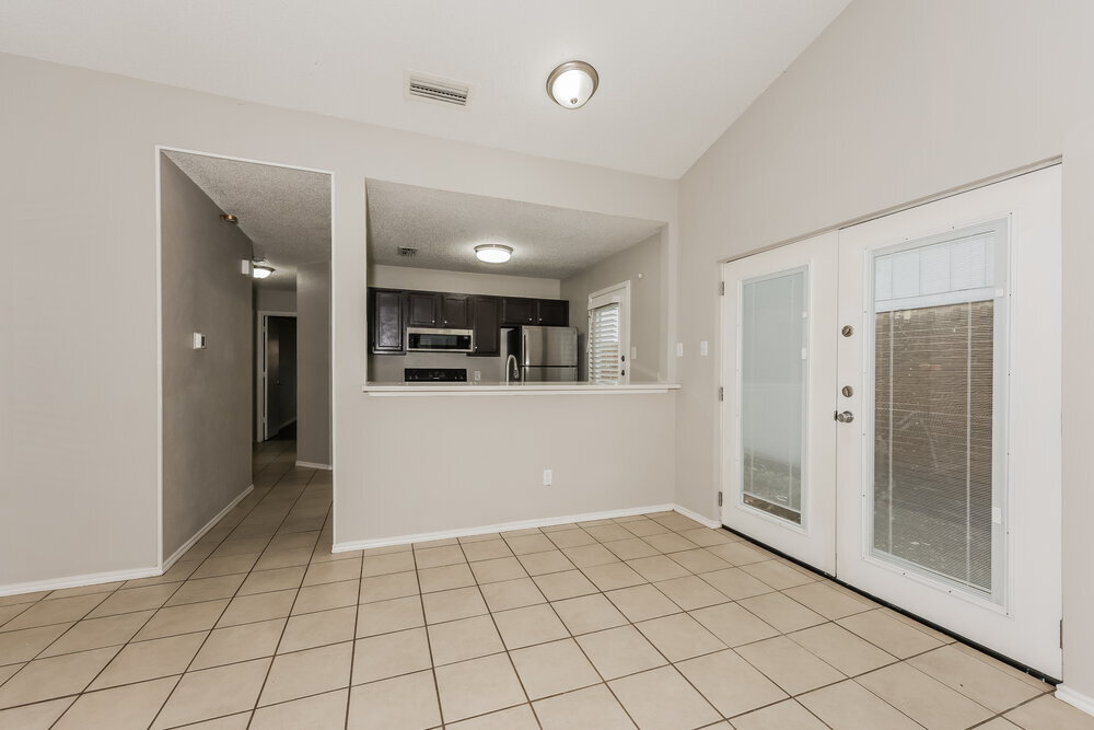 Building Photo - 140 Callender Dr