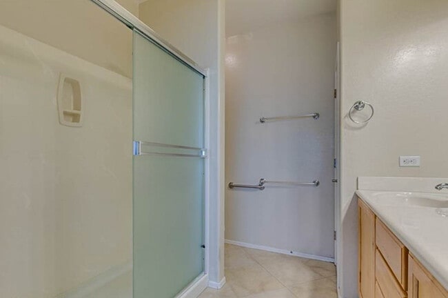 Building Photo - 5985 Falconer Ave