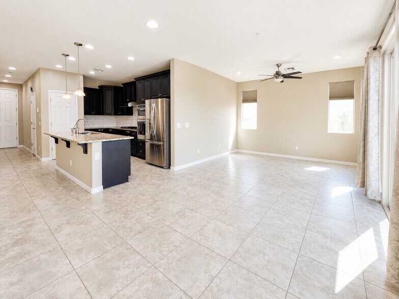 Building Photo - 3693 E Rakestraw Ln