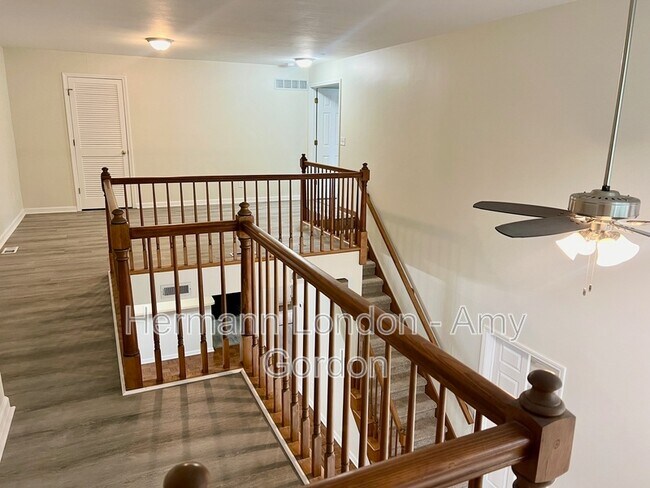 Building Photo - 4225 W Pine Blvd