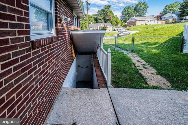 Building Photo - 3906 Ronson Dr