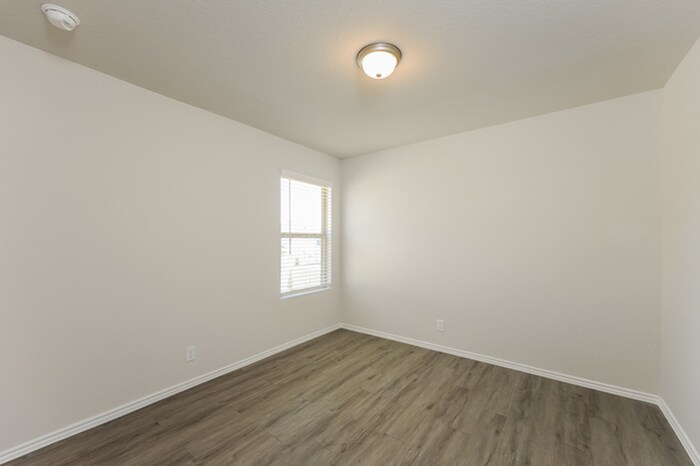 Building Photo - 5027 Blue Ranch