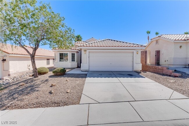 Building Photo - 2259 Smokey Sky Dr