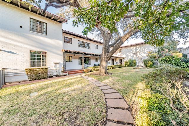 Building Photo - 6205 Greenway Rd