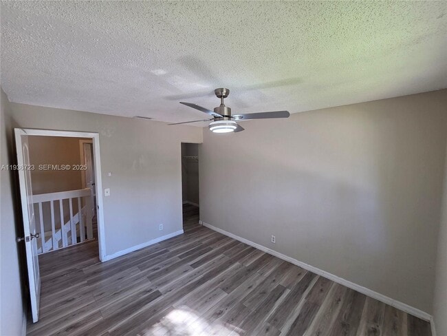 Building Photo - 121 San Remo Blvd