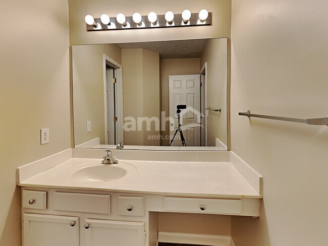 Building Photo - 3115 Elizabeth Ln