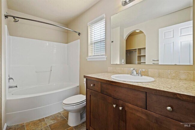 Building Photo - Single Level 3 bd/2 bath home in Desirable Charter Pointe Sub