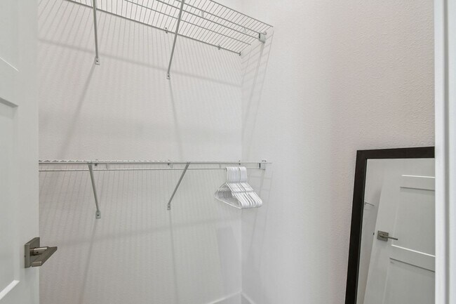 Building Photo - A charming coastal townhouse, just minutes from downtown St. Pete!