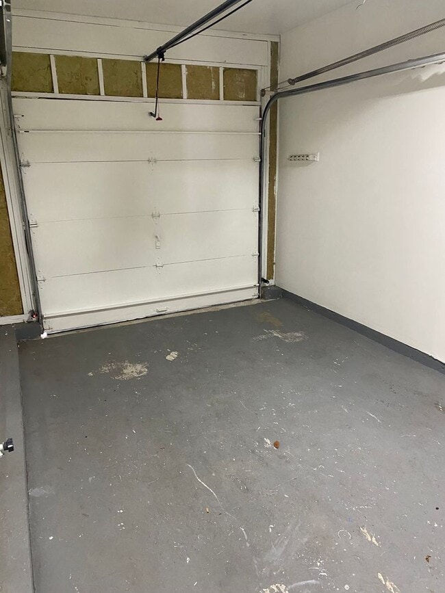 Building Photo - House for Rent in Kennett Square