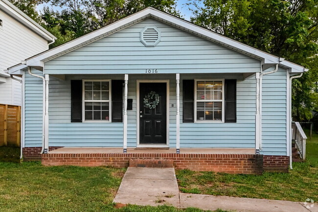 Building Photo - 1016 Harrill St