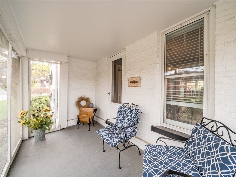 Screened porch off dining room - 164 S Main St