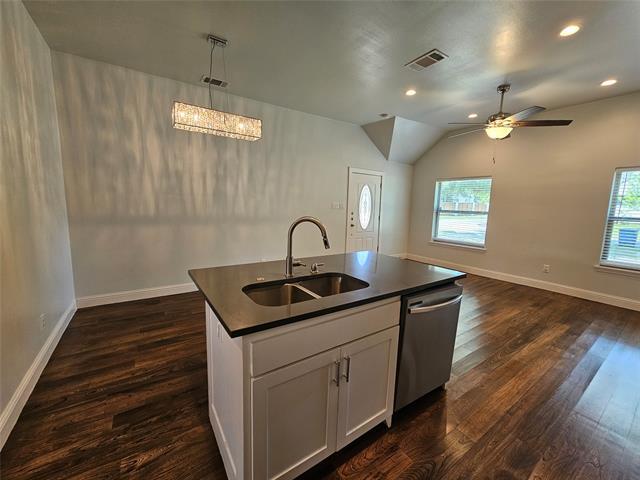 Building Photo - 3804 Eaton Dr