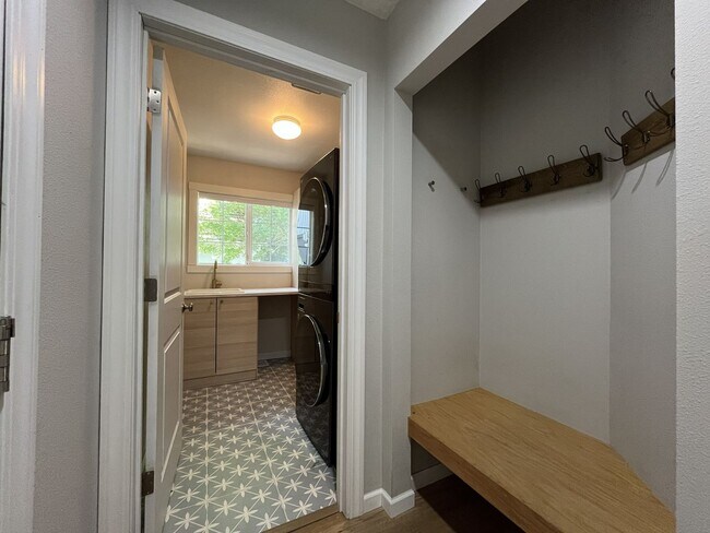Building Photo - Beautifully Updated 3-Bedroom Bethany Home with Chef's Kitchen, Huge Bonus Room and Private Backyard