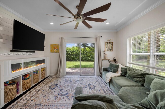 Building Photo - 4501 Windmill Palm Way