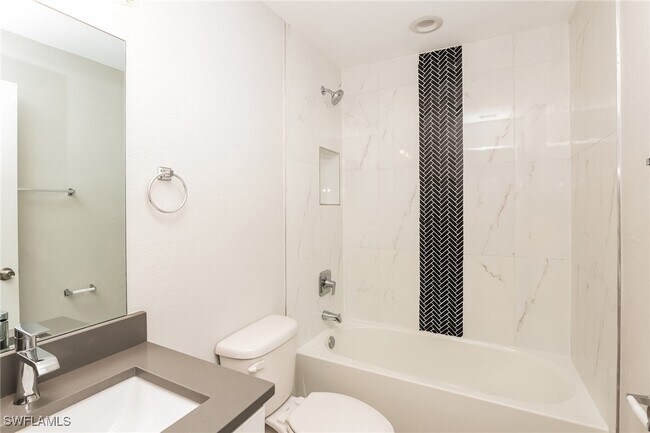 Building Photo - 524 Lone Star Ln