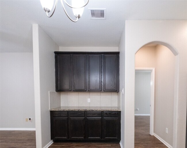 Building Photo - 17039 Amarose Dr