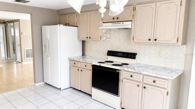 Building Photo - 4080 Redwing Dr