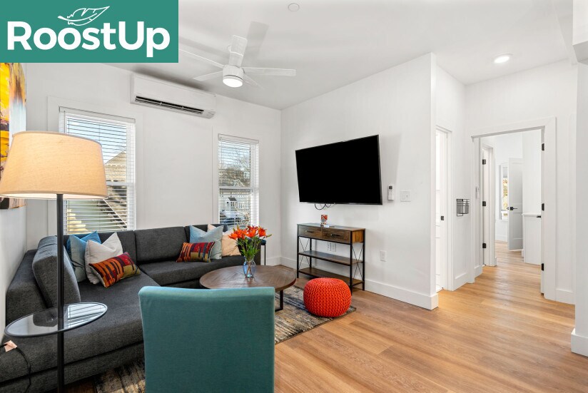 Building Photo - Furnished Private Bedroom in New Mission Hill