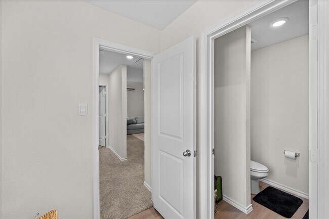 Building Photo - 1506 Callaway Dr