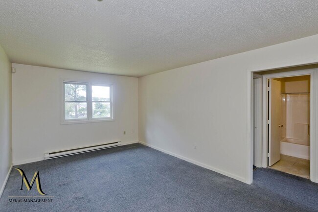 Building Photo - 715-719 Berkshire Avenue