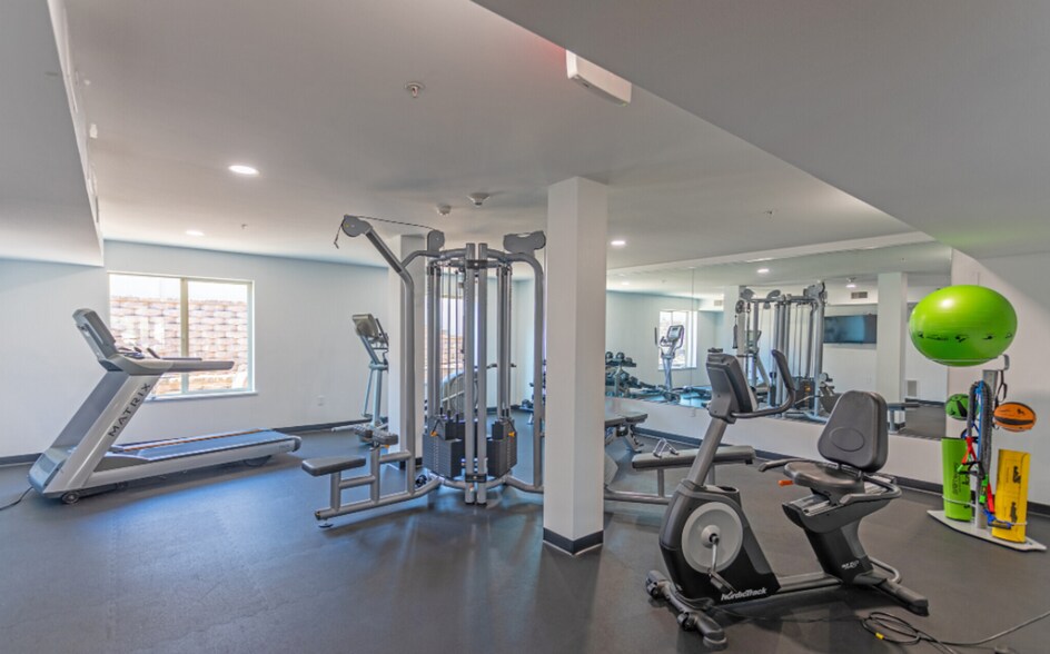 Interior Photo - The Residences at 843 Oak