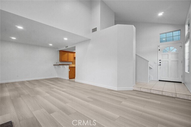 Building Photo - 13635 Almond St