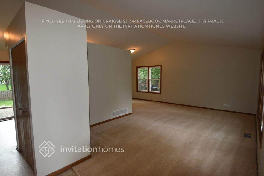 Building Photo - 961 Woodbridge Dr