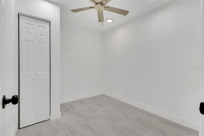 Building Photo - 1121 Illinois Ave