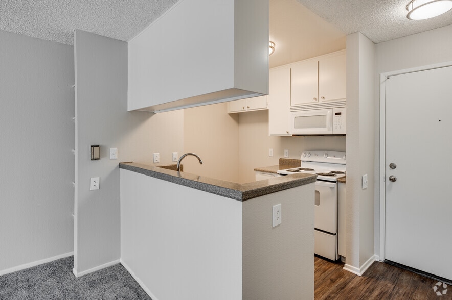 2 BR, 1 BA - Hillsborough Village Senior Apartments - Hillsborough Village Senior Apartments 55+