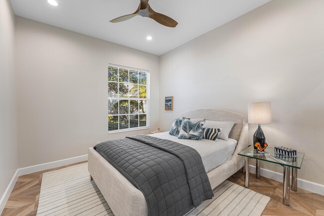 Building Photo - 8308 Rosalie Ln