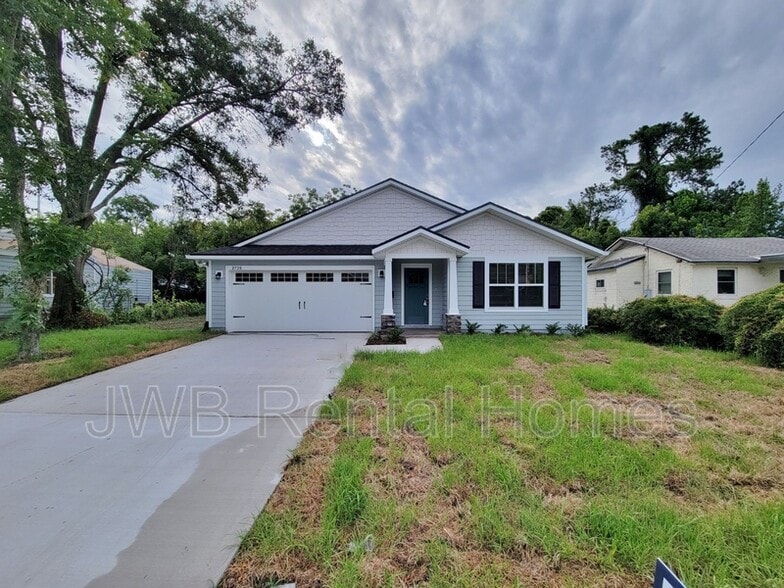 Primary Photo - 2735 Bayview Rd