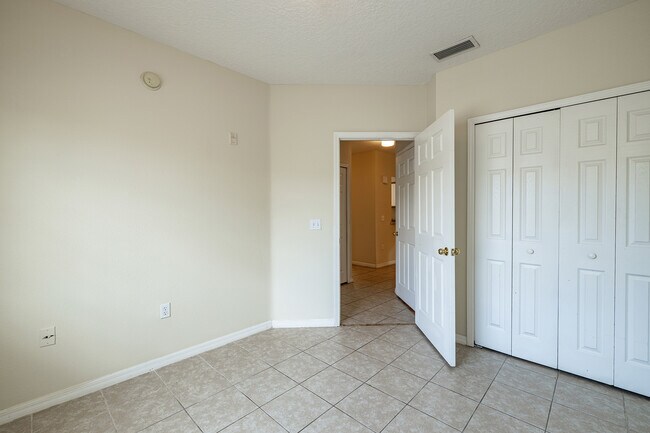 Building Photo - 9506 Amberdale Ct