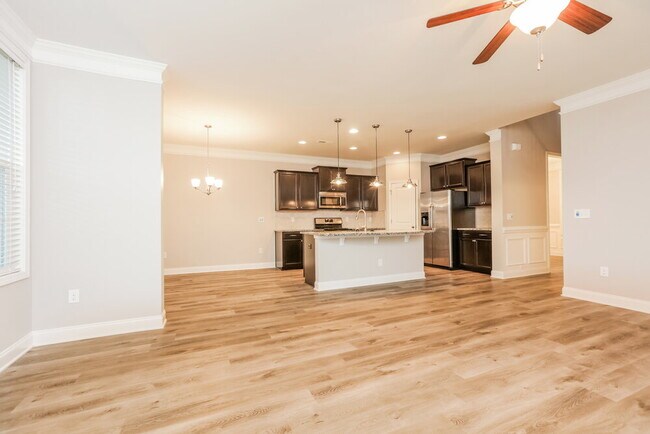 Building Photo - 7435 Birchshire Dr