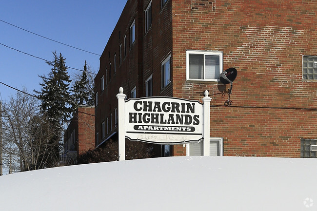 Building Photo - Chagrin Highlands Apartments