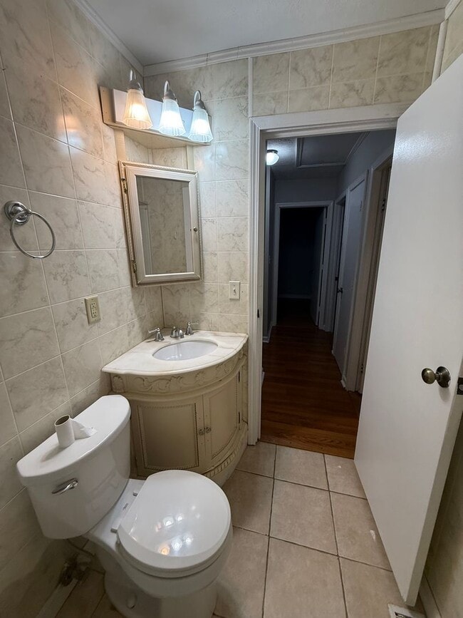 Building Photo - Cozy Calvert City Home