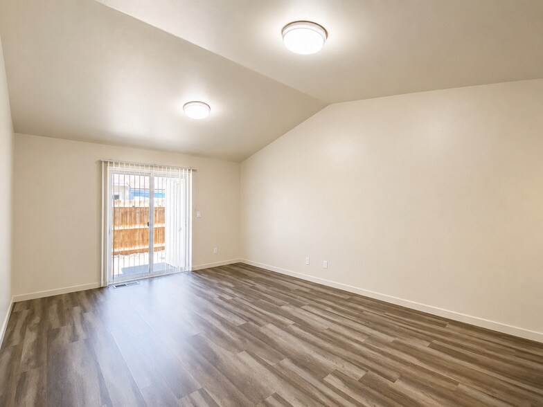 Interior Photo - Quail Manor Townhomes