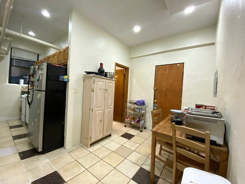 Building Photo - 78 Saint Stephen St