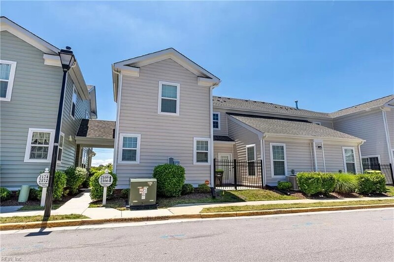 Building Photo - 2166 Humphreys Dr