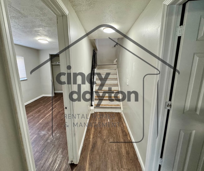 Building Photo - 6118 Stover Ave