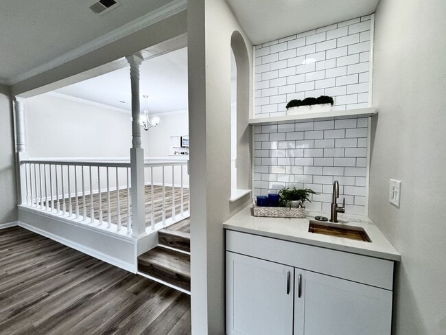 Building Photo - READY NOW!! Completely Updated 3-Bedroom Townhome in Kempsville Lake! Fenced Backyard - Pet Frien...