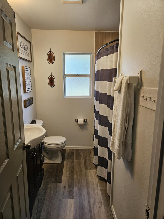 Building Photo - 4323 Mendez St